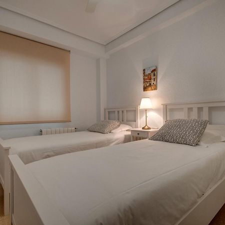 Beds & Breaks Ferrero Apartment Valencia Exterior photo
