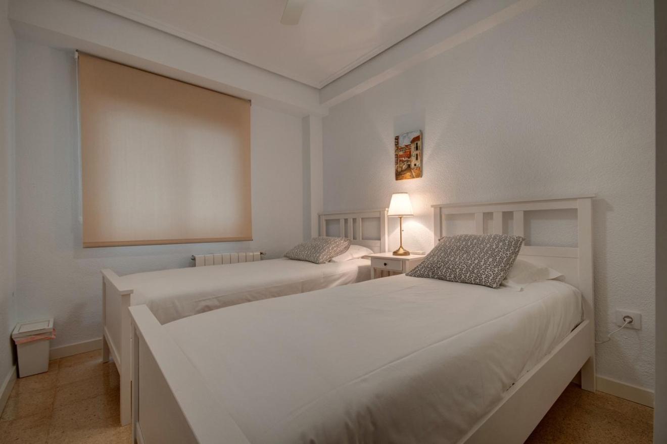 Beds & Breaks Ferrero Apartment Valencia Exterior photo