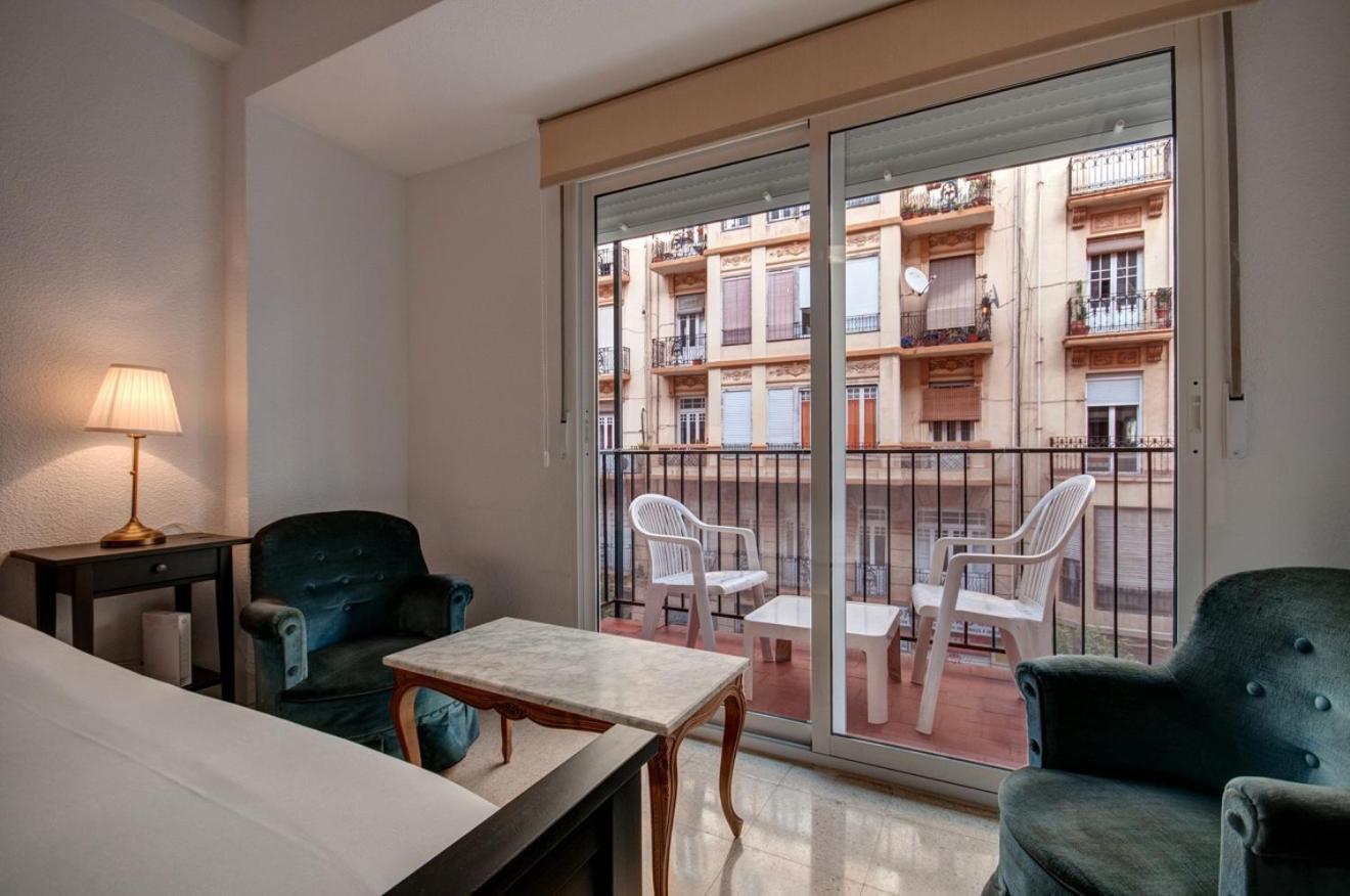 Beds & Breaks Ferrero Apartment Valencia Exterior photo